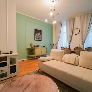 Mint 13 @ Mariahilf Apartamento Viena